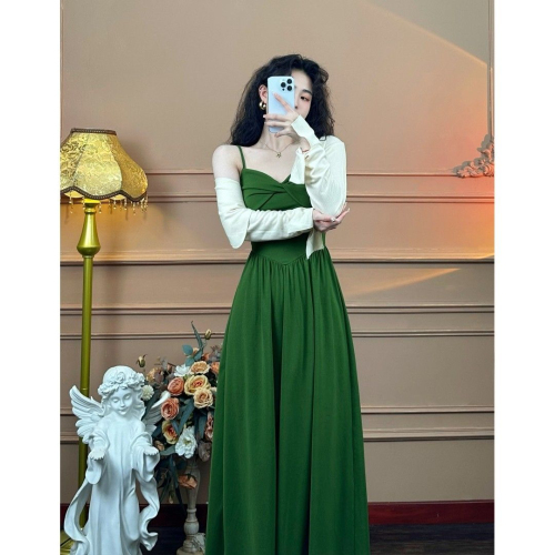 肖夫人绿色心情吊带小众复古法式气质设计感吊带连衣裙夏季
