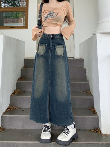 Real shot of denim skirt for women, spring 2024 new high-waisted slimming slit a-line mid-length retro skirt