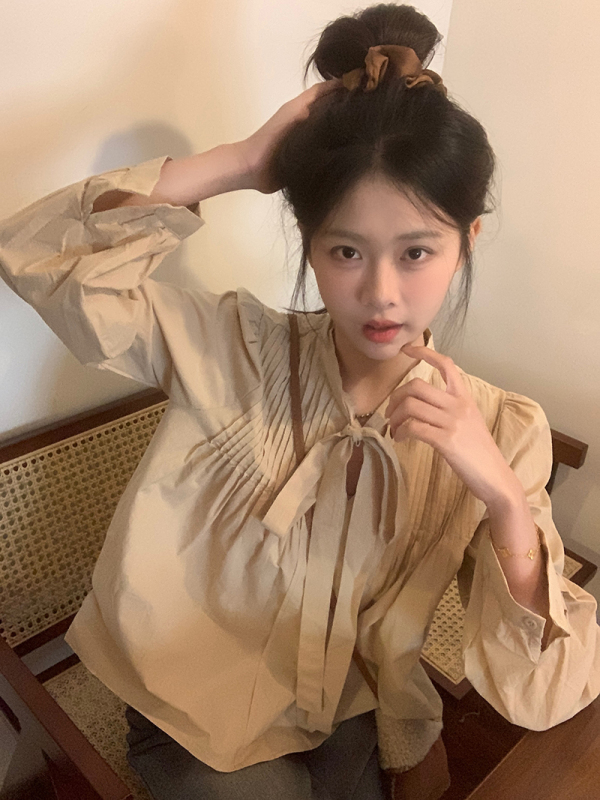 實拍  春季新款蝴蝶結系帶寬鬆長袖襯衫壓褶設計感上衣