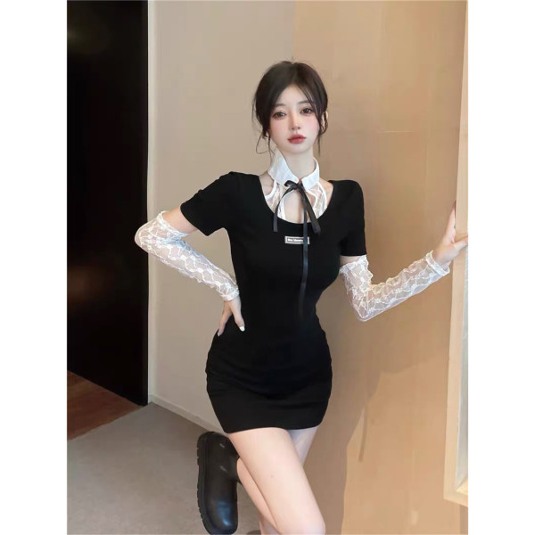 甜辣妹純欲小眾設計蕾絲拼接掛脖連衣裙女夏收腰氣質小黑裙包臀裙