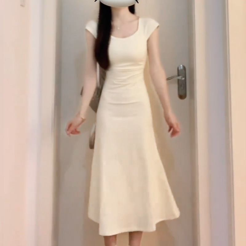 夏季2024新款女收腰魚尾包臀連衣裙子法式長裙修身高級感小媽白色