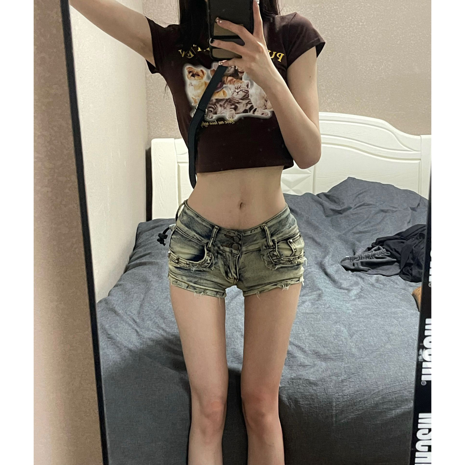 Slim and tall hot girl summer low-waist butt-raising denim super shorts women's slim and versatile American high street wide-leg hot pants
