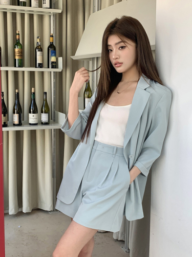 Actual shot of 2024 summer new style cool suit jacket shorts women's casual loose niche suit two-piece suit