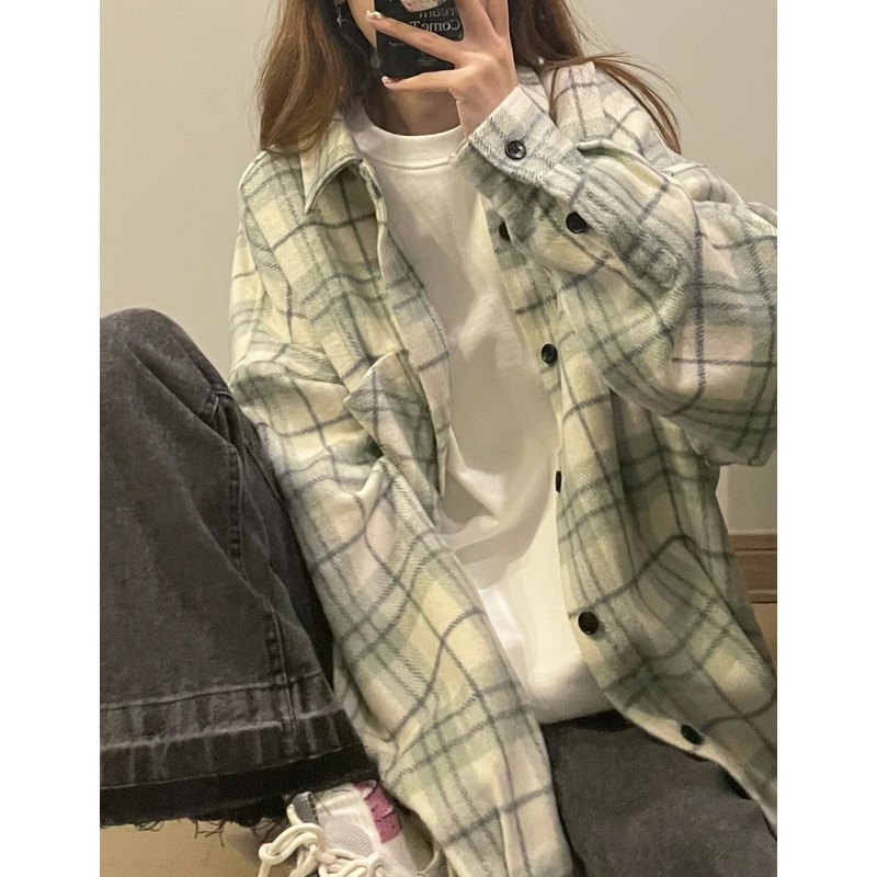 法式高級感綠色格子襯衫外套別致獨特春季上衣女新款2024年設計感