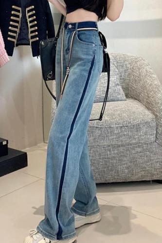 Real shot of retro jeans for women in spring 2024 new loose wide-leg straight pants trousers high-waisted slim pants