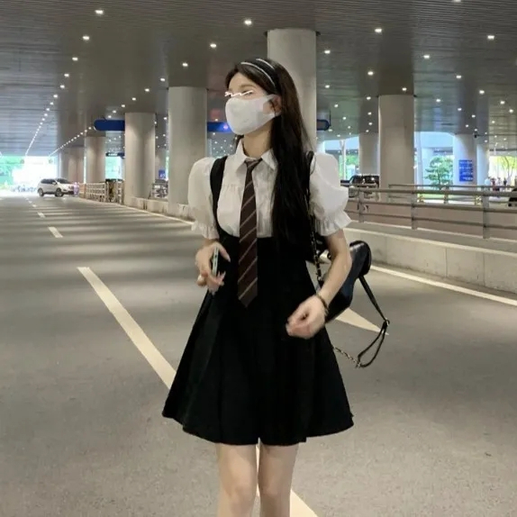 辣妹jk制服吊帶百褶裙+泡泡袖襯衫兩件套裝潮小黑裙背帶連衣裙女