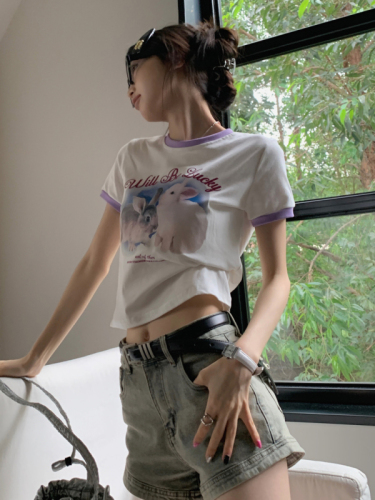 Real shot of sweet and spicy bunny printed letters slim fit short contrasting color design crop top for women summer