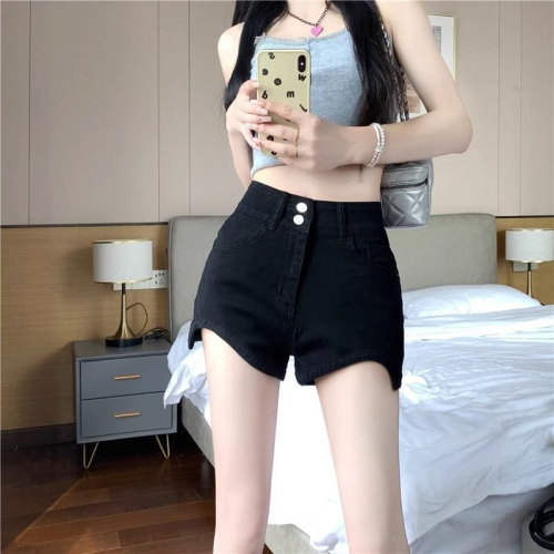 Hot girl showing long legs black denim shorts for women summer 2024 plus size fat mm high waist slimming casual hip-covering hot pants