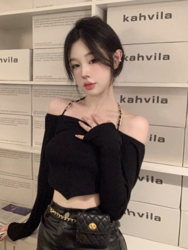 Black long-sleeved chain halter neck T-shirt for women in summer hot girl one-shoulder sexy backless slim fit short top