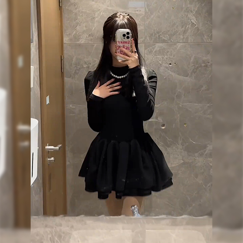小個子黑色針織連衣裙子2024春冬季新款女裝新年戰袍內搭打底短裙