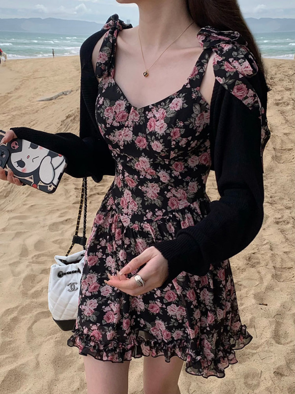 柚子琪新款顯瘦吊帶裙短裙夏季碎花連衣裙女蝴蝶結氣質收腰茶歇裙