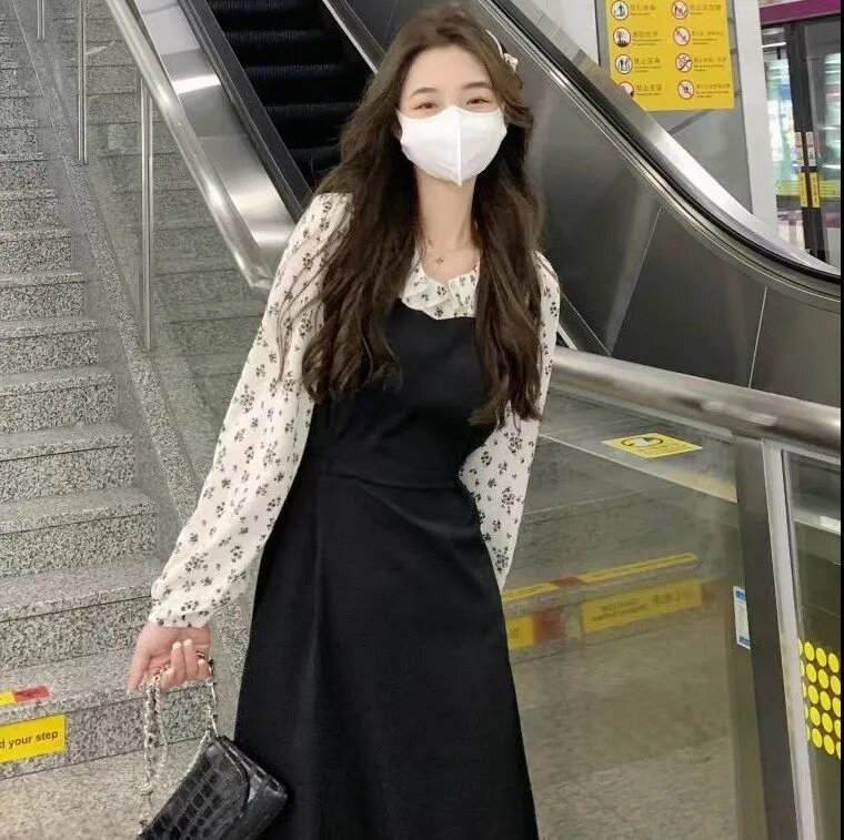 秋季新款碎花連衣裙假兩件溫柔長裙法式設計感小眾拼接百搭仙女裙