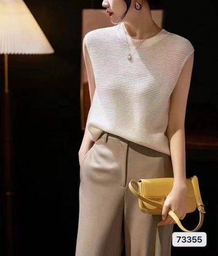 2024夏季新款韩版时尚简约圆领纯色镂空针织背心