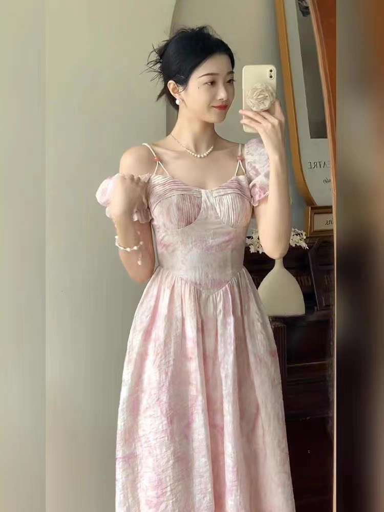 法式甜美溫柔超仙連衣裙新款高級通勤氣質小個子顯瘦收腰長裙