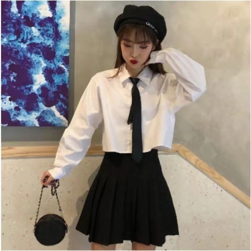早春鹽系穿搭小個子JK制服純欲風設計感小眾襯衫兩件套裝裙子女