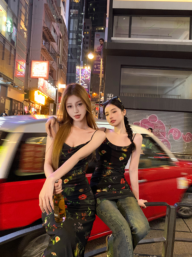 實拍 迷迭海瑟薇 碎花吊帶連衣裙女復古收腰顯瘦a字包臀裙春