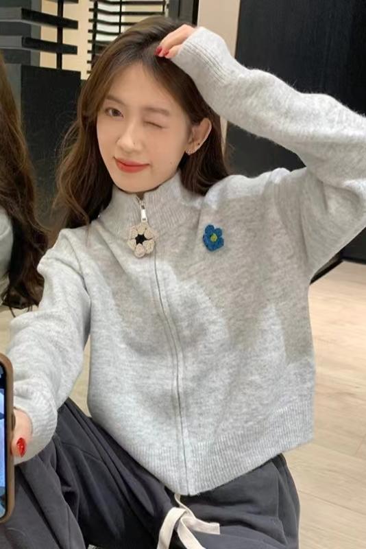 設計感灰色拉鏈高領毛衣外套女春秋小個子寬鬆短款針織開衫上衣潮