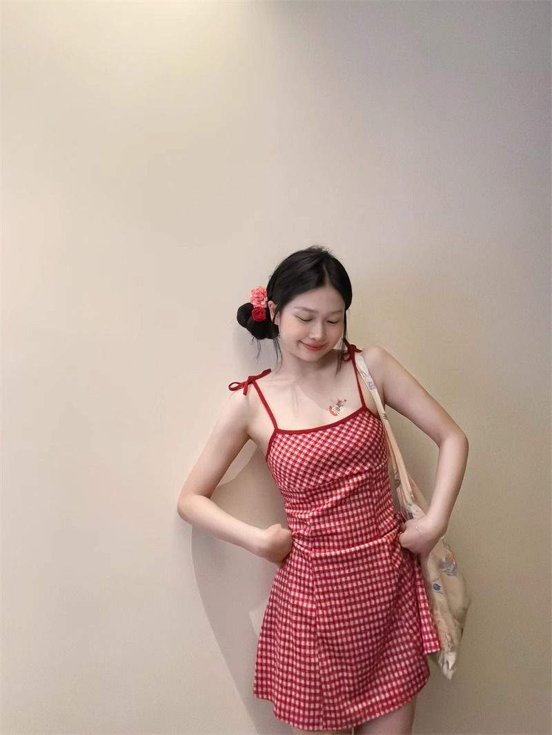 甜美風紅色格子連衣裙女夏季小個子吊帶裙小眾減齡修身A字裙短裙