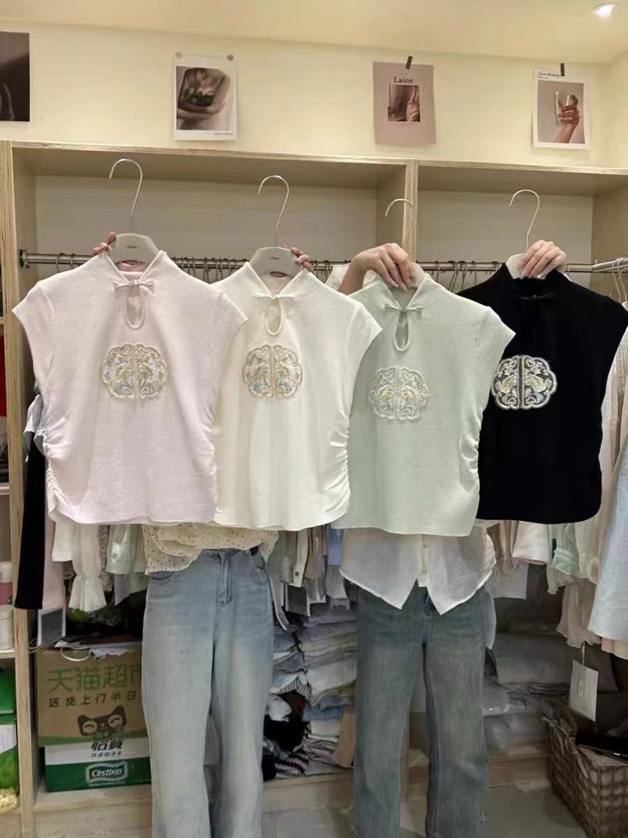 國風新中式盤扣T恤2024新款刺繡高端修身上衣設計感時尚顯瘦