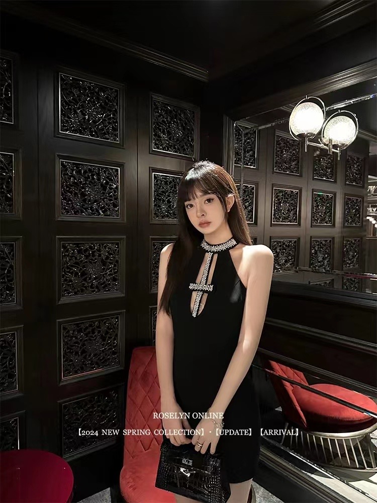 Roselyn復古名伶重工鑽鏈掛脖連衣裙顯瘦名媛小黑裙生日裙
