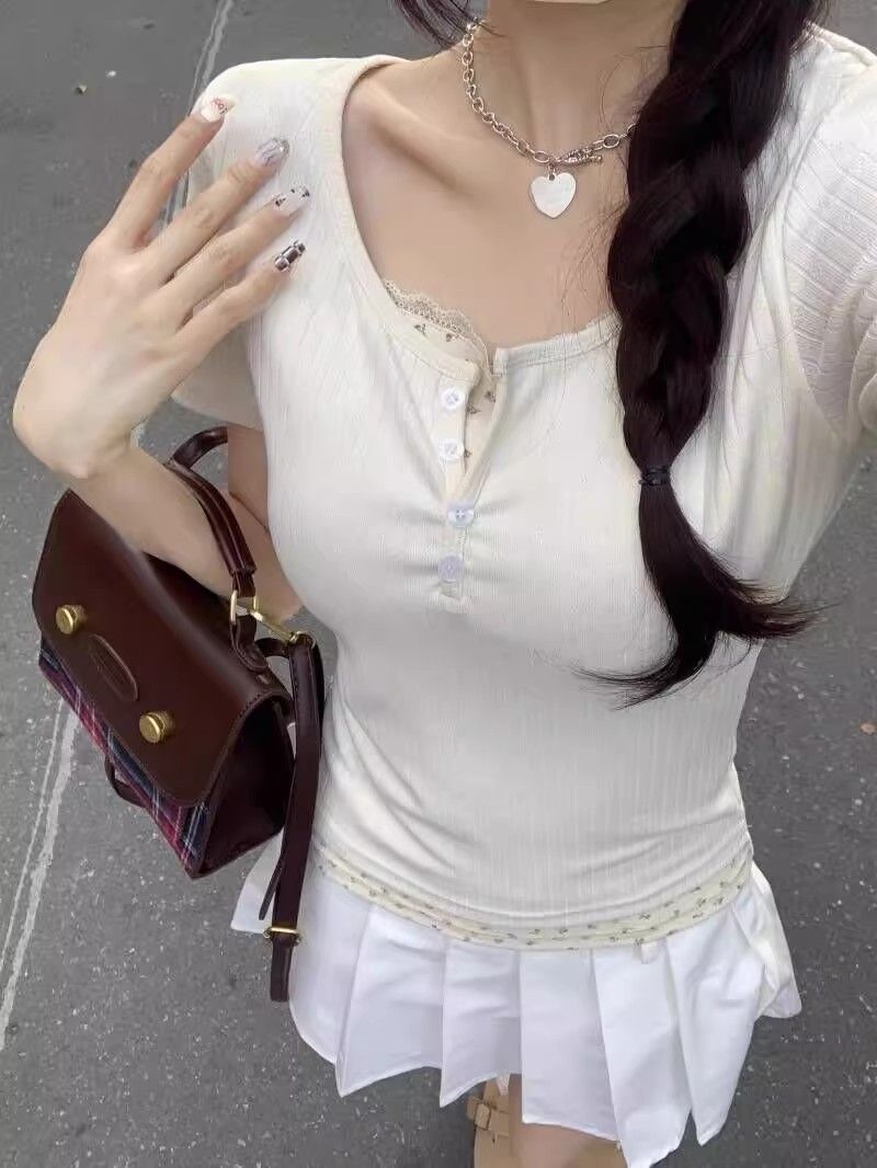 已出貨 假兩件碎花bm短袖t恤女純色夏季瑞麗超修身方領套頭