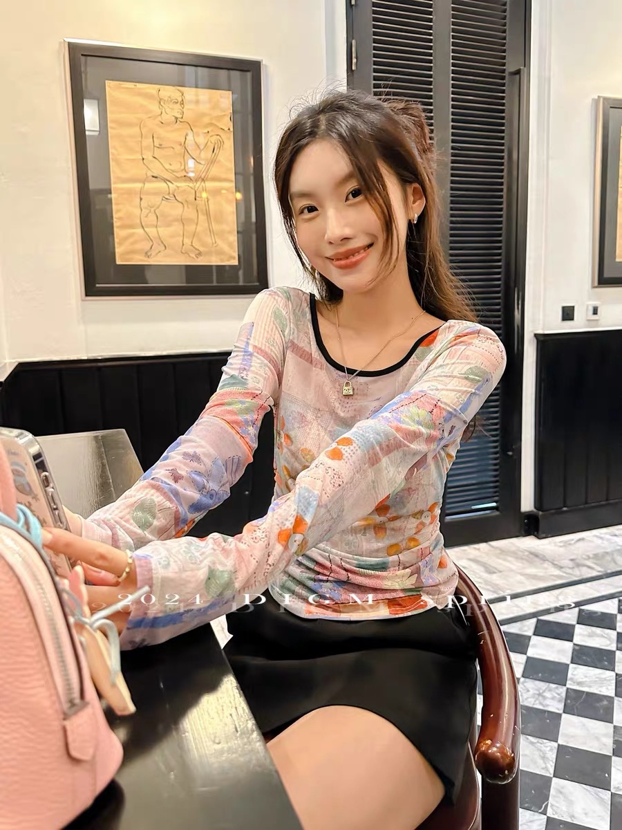 DIGM2024早春新款純欲風辣妹短款修身露背網紗小衫顯瘦打底上衣女