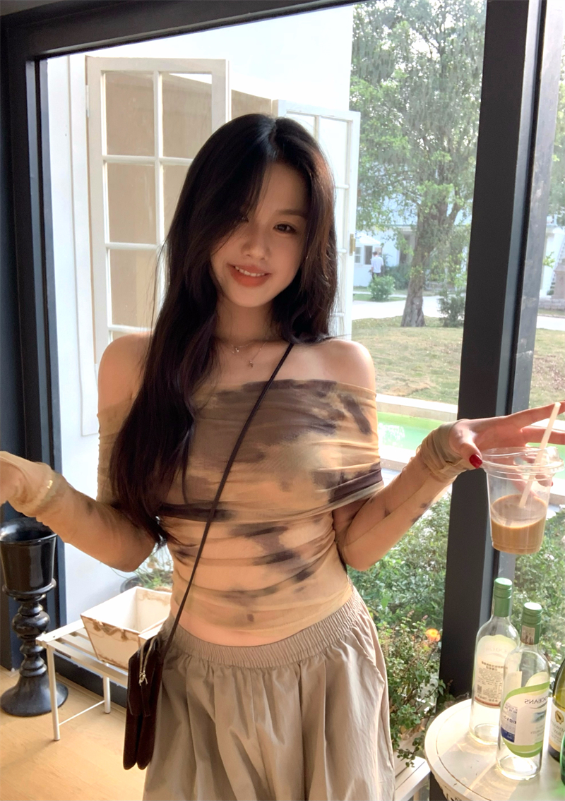 實拍~設計感印花一字領T恤女長袖網紗防曬上衣