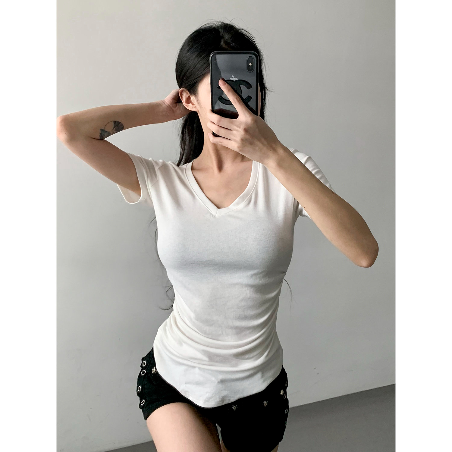 40支純棉好質量 白色短袖t恤女修身微透v領上衣女