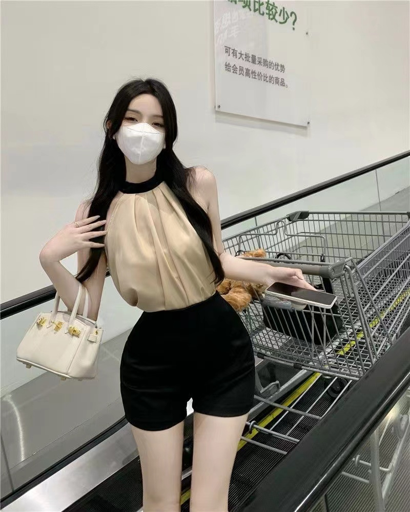 純欲風高級感氣質掛脖露肩吊帶上衣女設計感小眾性感外穿夏季新款