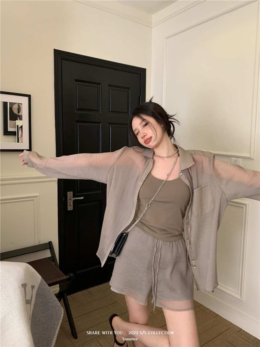 實拍  茶色三件套防曬襯衫吊帶上衣短褲女
