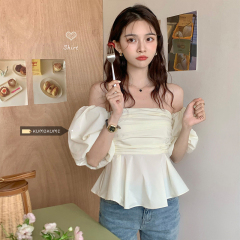 度假純欲辣妹一字肩抹胸襯衫女設計高級感泡泡袖短款別致上衣
