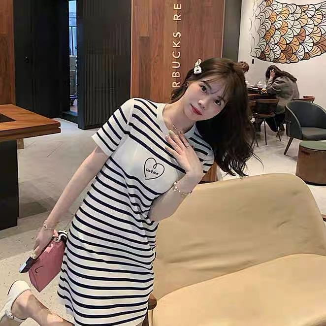 Summer striped dress for women 2024 new loose apricot color love short-sleeved sweater skirt