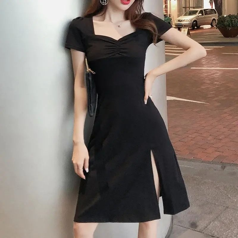 設計感修身中長裙小眾氣質2024年新款法式初戀黑色連衣裙子女夏季