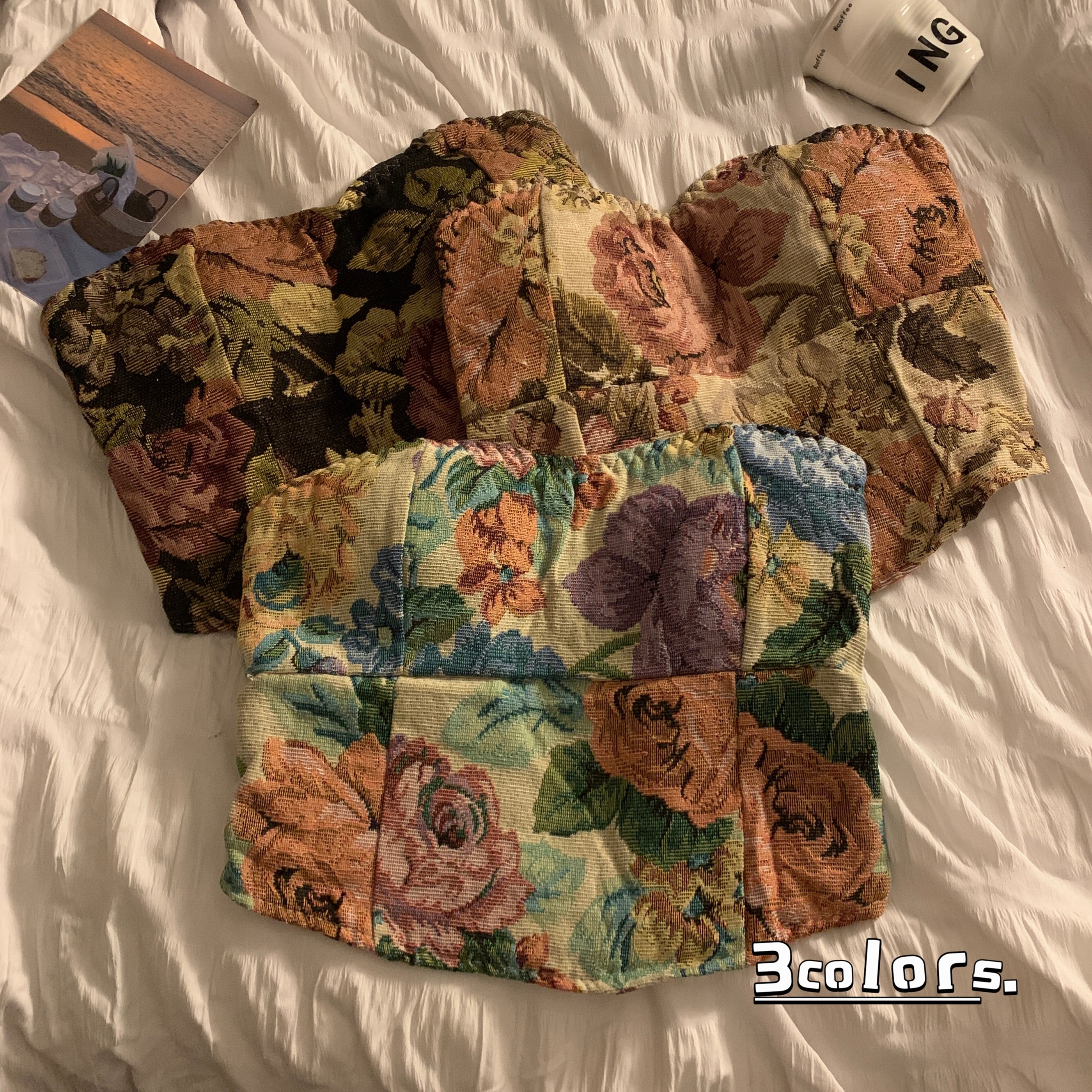 Real shot of sexy hot girl with slim retro outer wear, beautiful back and tube top, female inner wear with breast pad, oil painting breast wrap top