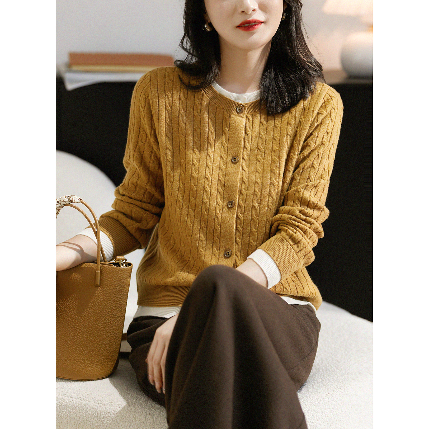 @Stacking Art/Contrast Color Fake Two Pieces Luxurious Soft Wool Round Neck Knitted Cardigan Women’s Autumn and Winter MLZWI21276