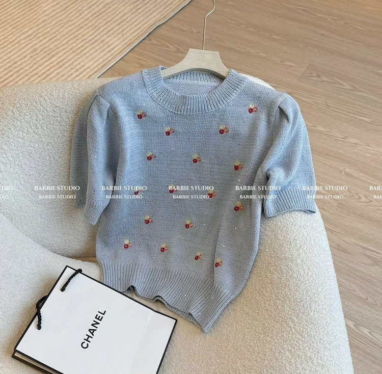 2024 spring and summer new color embroidered flowers fashionable versatile short-sleeved sweater women's design niche knitted sweater trend