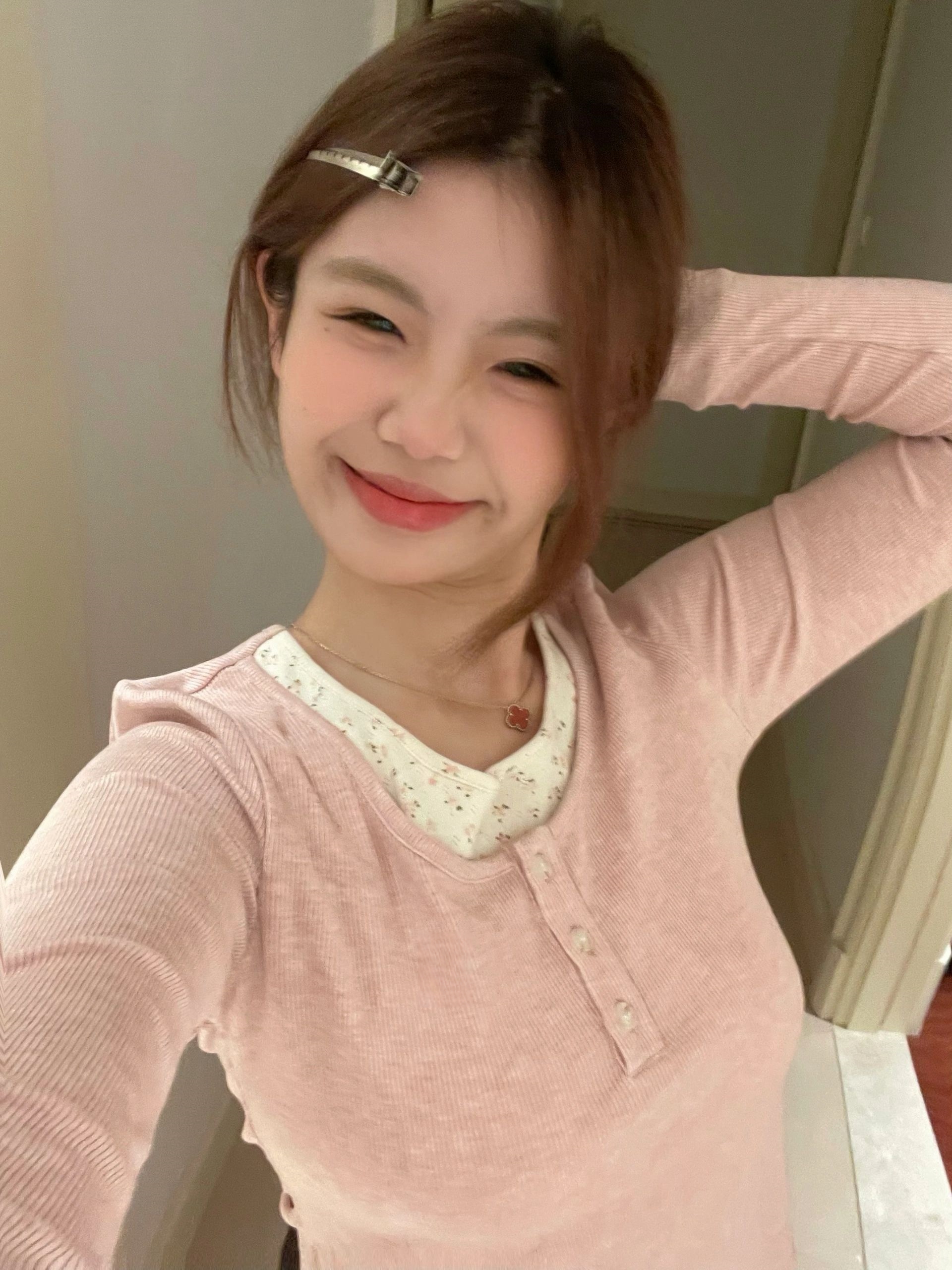 粉色純欲bm風假兩件碎花打底衫女春季內搭獨特别致小個子短款上衣