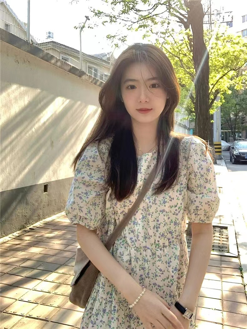 夏季2024年新款海邊度假氣質碎花連衣裙子桔梗茶歇法式長裙女夏裝