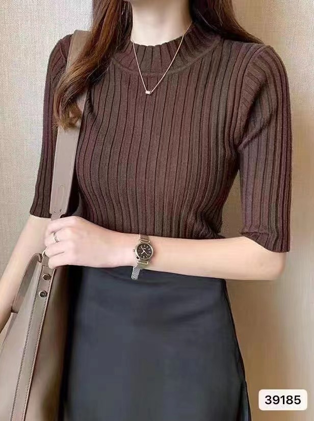 2024夏季新款時尚簡約圓領坑條顯瘦百搭短袖上衣女