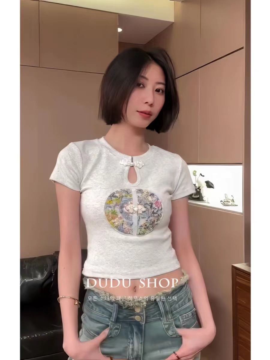 新中式輕國風盤扣刺繡白色短袖t恤女夏季短款獨特别致絕美小上衣