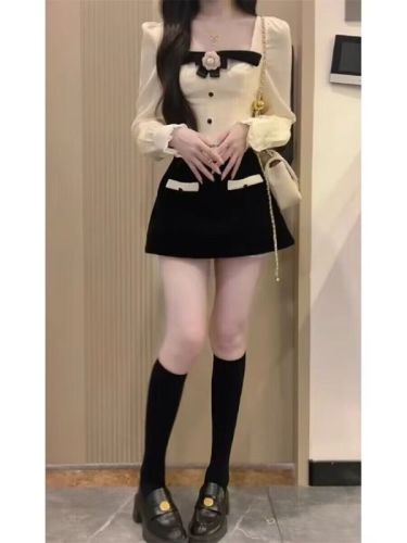 Early spring small fragrance suit for women, high-end and temperament, long-sleeved top, half-length skirt, and a complete set for small people.