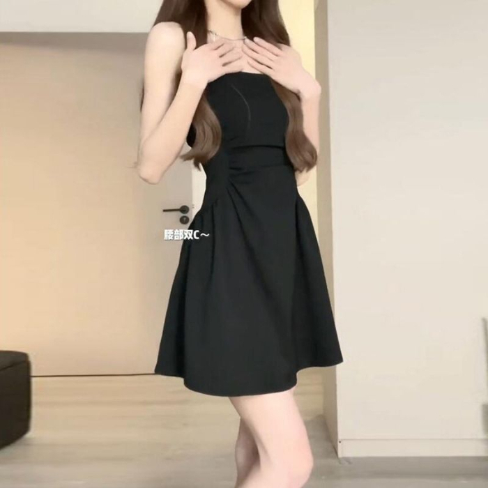 赫本風辣妹吊帶連衣裙子女夏季2024年新款小個子法式氣質顯瘦長裙