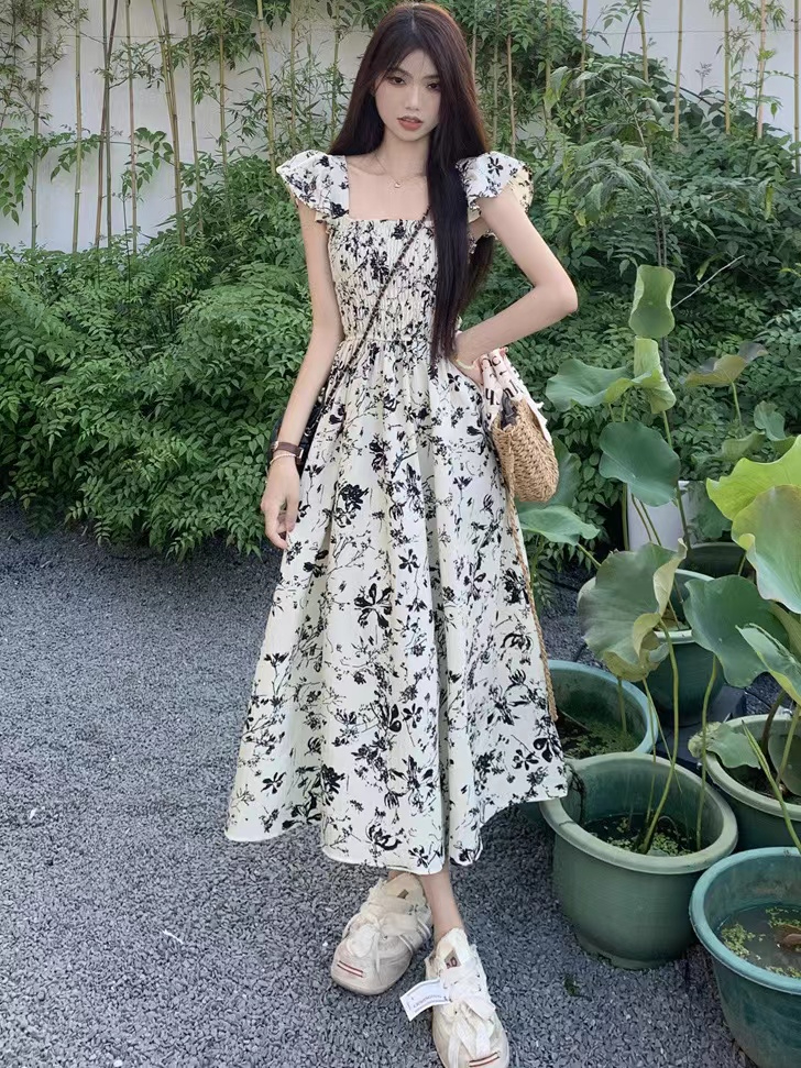 超仙森系連衣裙夏季新款小飛袖甜美氣質溫柔風法式碎花中長裙