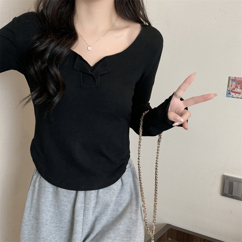 牛奶絲辣妹不規則V領長袖t恤女秋季設計感短款打底衫上衣潮