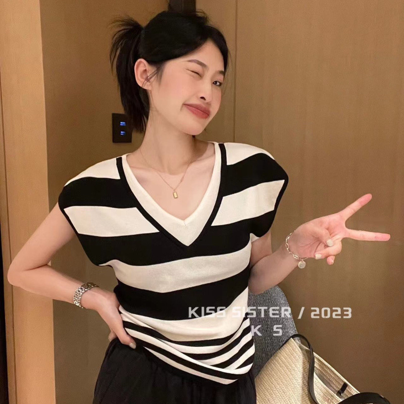條紋冰絲t恤女2024年新款夏季設計感小眾v領針織衫假兩件無袖上衣