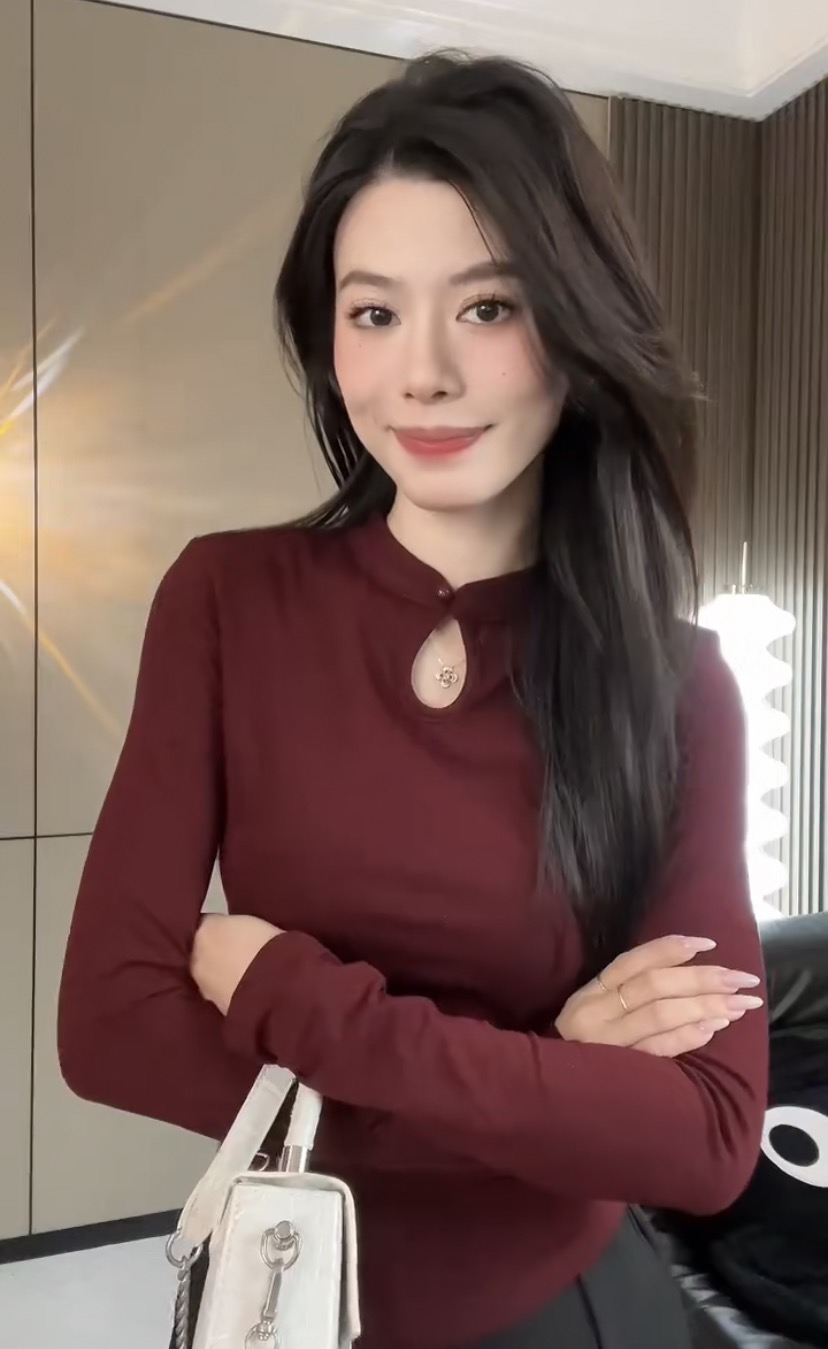 2024早春新款時尚流行漂亮新中式盤扣上衣女