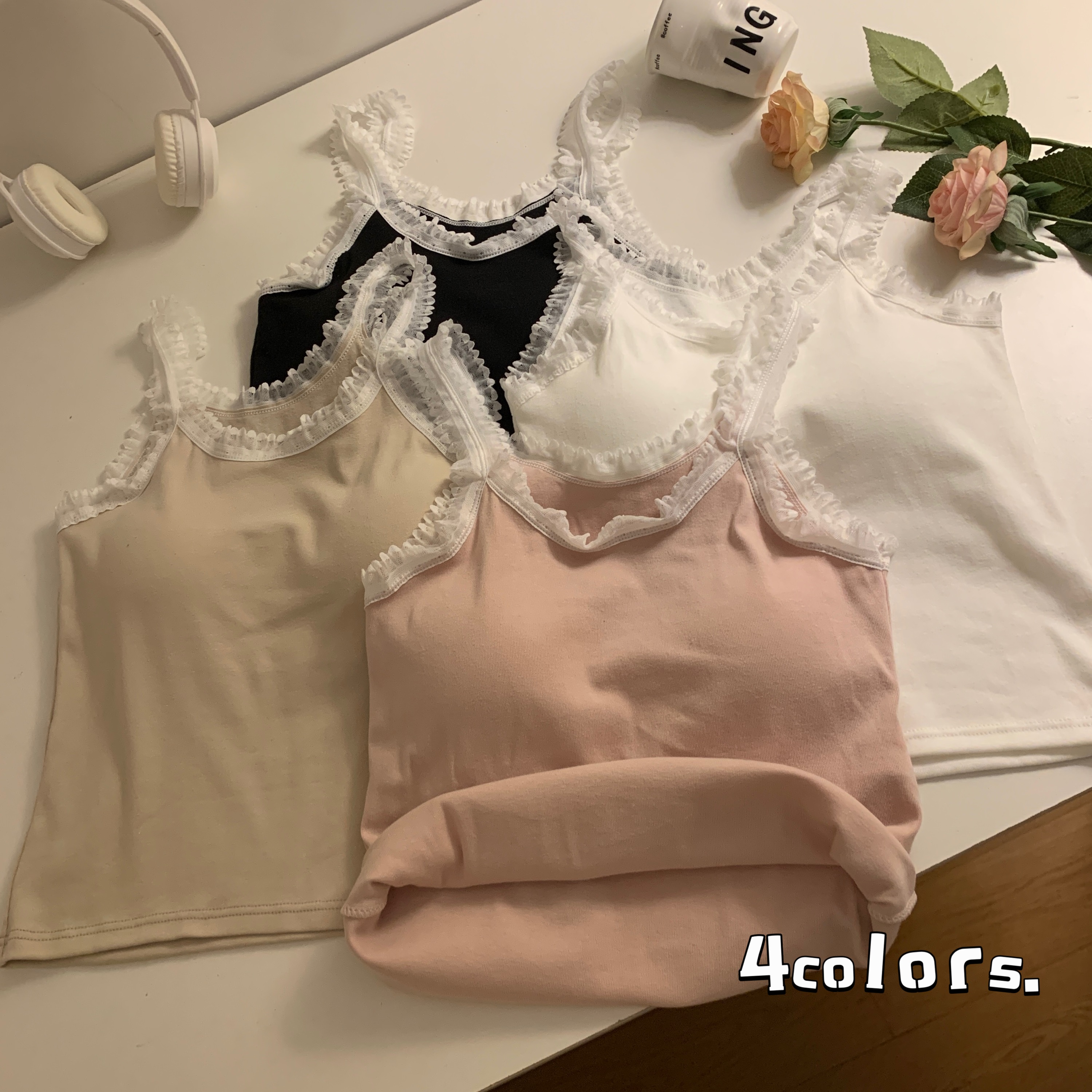 Real shot of early spring new solid color sexy lace small camisole slimming and slimming with breast pads and beautiful back