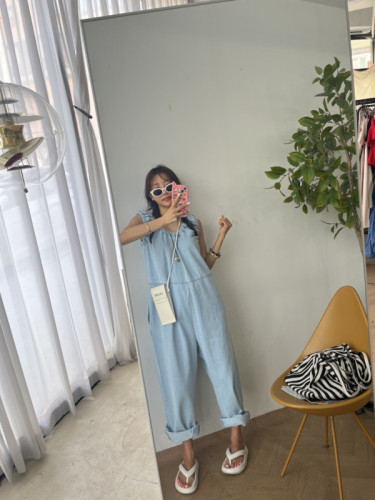 2024 new fashionable design distressed denim overalls loose jumpsuit