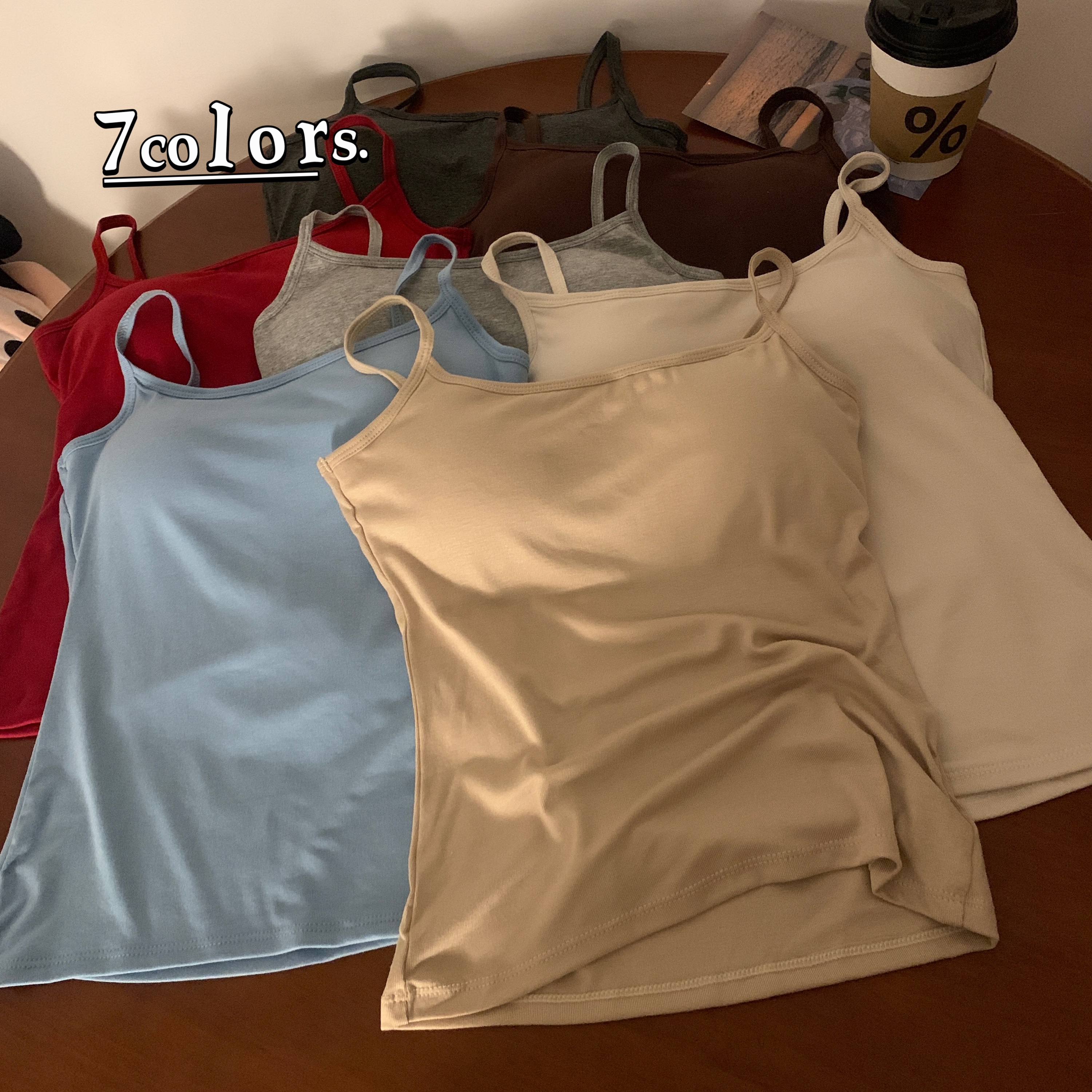 Actual shot of spring and summer Korean style solid color slim fit sleeveless camisole with chest pad and versatile bottoming top