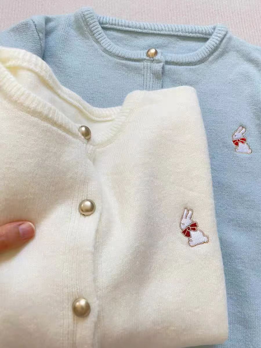 Soft and sweetheart knitted cardigan jacket for women 2024 spring and autumn new style cute bunny embroidered versatile short top